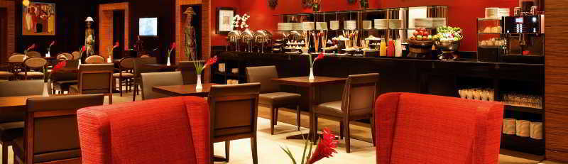 Moevenpick Ambassador Hotel Άκρα Εξωτερικό φωτογραφία