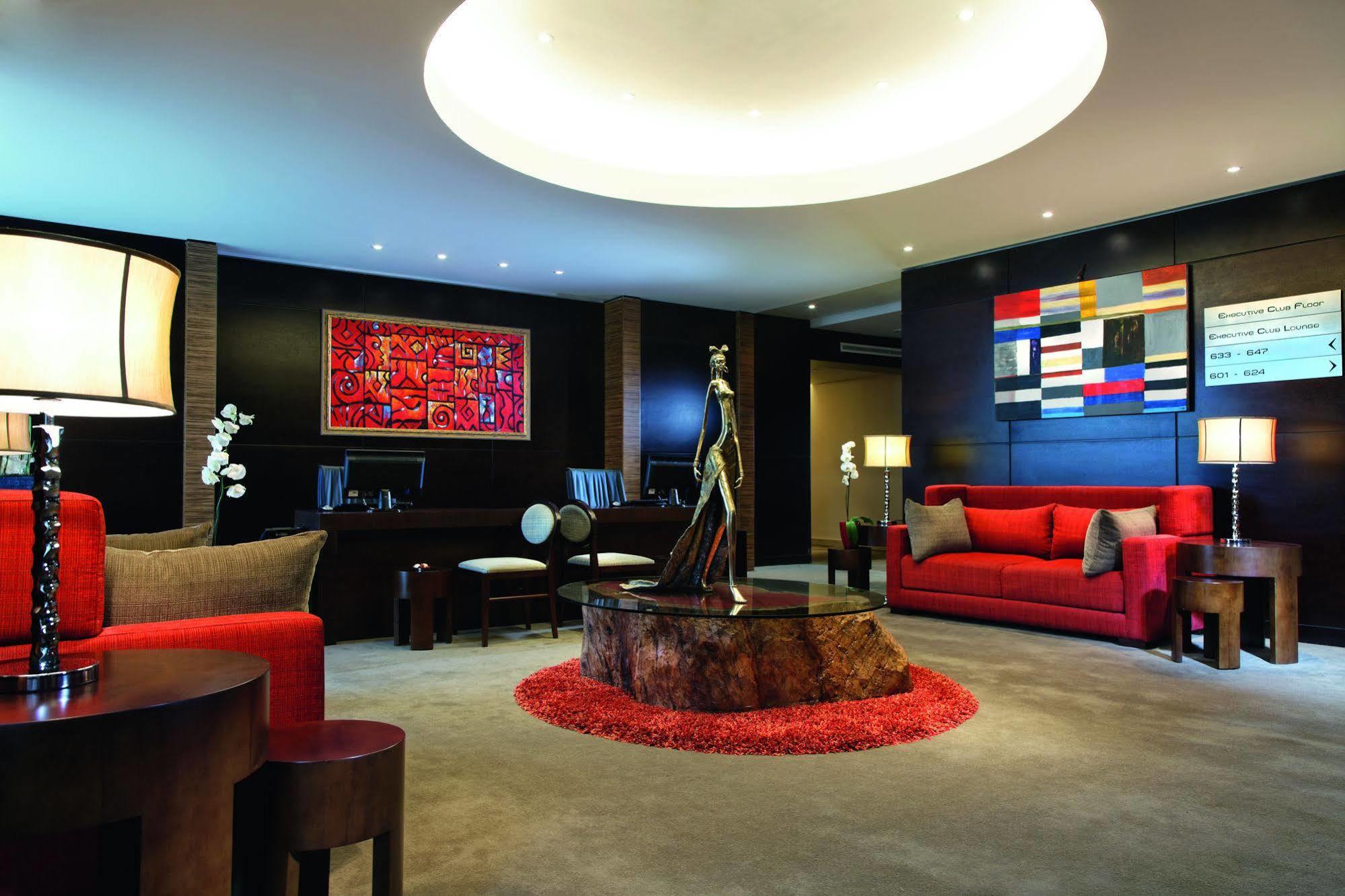 Moevenpick Ambassador Hotel Άκρα Εξωτερικό φωτογραφία